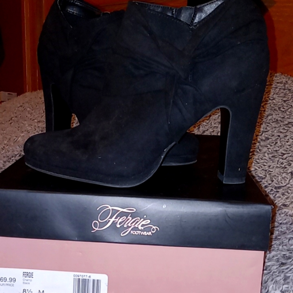 Fergie Champ, Size 8 1/2M Black Booties